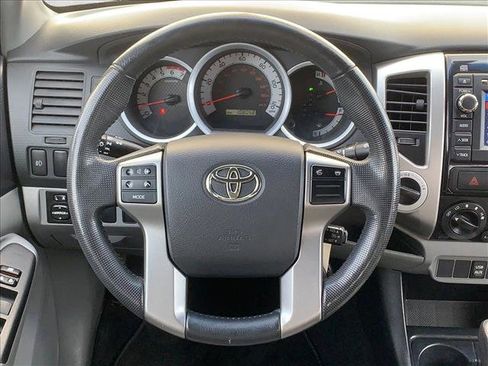 Used 2013 Toyota Tacoma 4x4 Double Cab w/ SR5 Pkg image 13