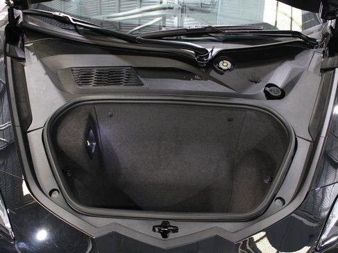 Used 2021 Chevrolet Corvette Stingray Coupe w/ Battery Protection Package image 52