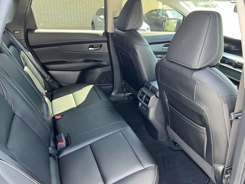 Used 2025 Nissan Murano SL AWD/4WD image 14