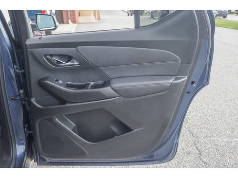 Used 2023 Chevrolet Traverse LT AWD/4WD image 23