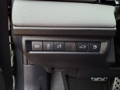 Used 2026 Toyota Camry SE FWD image 21