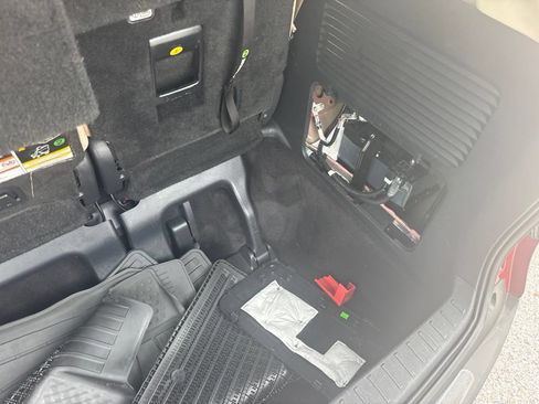 Used 2021 Toyota Sienna XLE FWD image 9