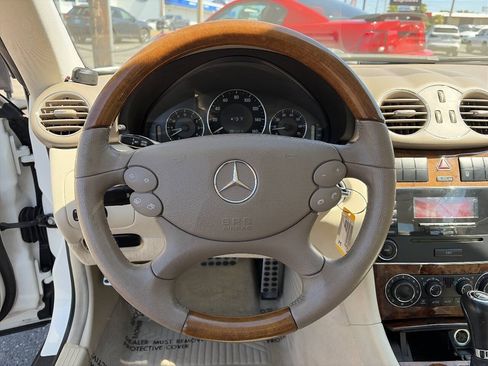 Used 2006 Mercedes-Benz CLK 350 Coupe image 26