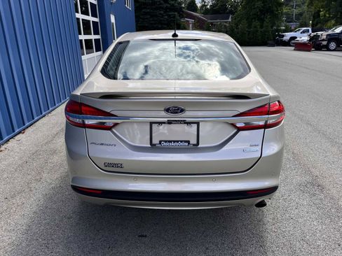 Used 2018 Ford Fusion SE w/ Equipment Group 201A image 8