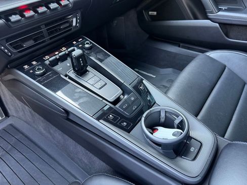Certified 2022 Porsche 911 Carrera 4 image 23