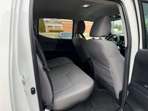 Used 2023 Toyota Tacoma SR w/ SR Convenience Package image 15