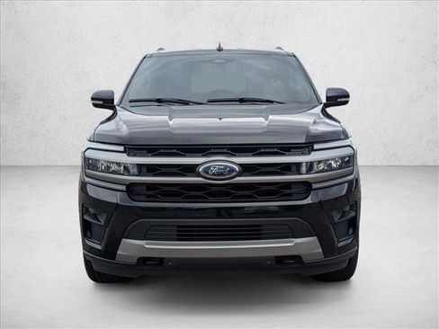 Used 2024 Ford Expedition Max XLT image 2