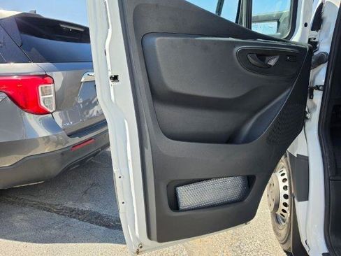 Used 2024 Mercedes-Benz Sprinter 3500 image 25