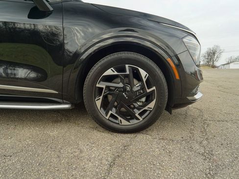 Used 2023 Kia Sportage SX image 11