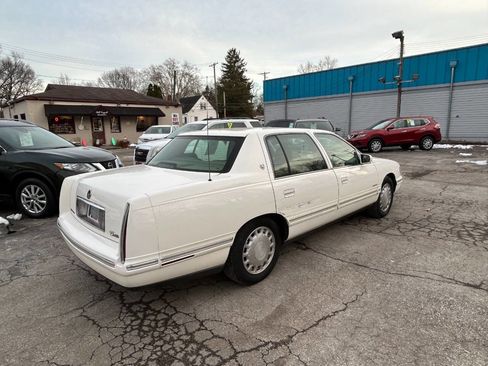 Used 1999 Cadillac De Ville Base 4dr Sedan image 10