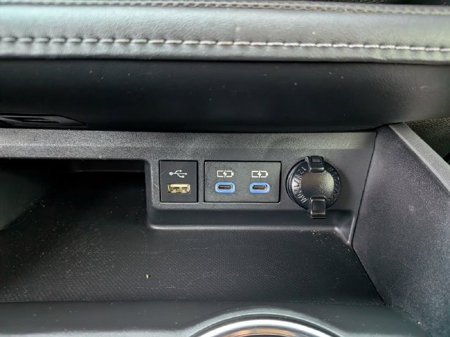 Used 2022 Toyota Highlander XLE FWD image 35