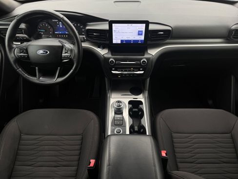Used 2020 Ford Explorer XLT AWD/4WD image 12