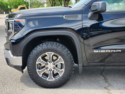 Used 2023 GMC Sierra 1500 Pro w/ Pro Value Package AWD/4WD image 23