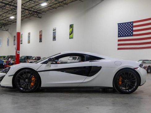Used 2017 McLaren 570S Coupe image 3