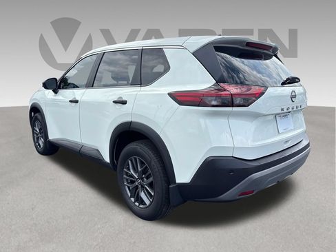 Used 2023 Nissan Rogue S FWD image 19