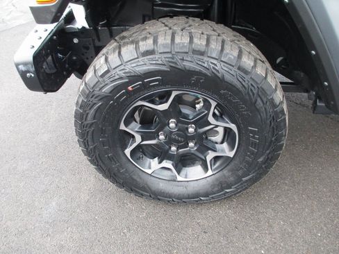 Used 2021 Jeep Wrangler Unlimited Rubicon 4xe w/ Steel Bumper Group image 13