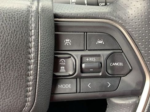 Certified 2025 Toyota 4Runner TRD Off-Road AWD/4WD image 29