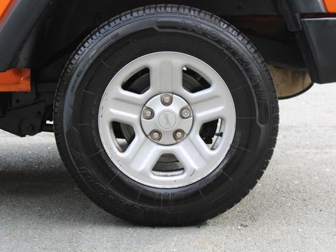 Used 2012 Jeep Wrangler Sport w/ Connectivity Group image 29