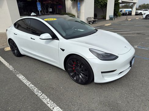 Used 2021 Tesla Model 3 Performance image 20