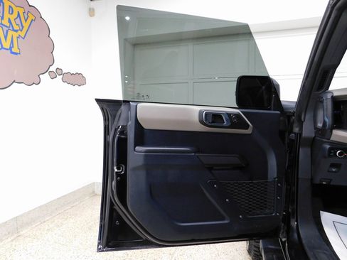 Used 2024 Ford Bronco Wildtrak image 30