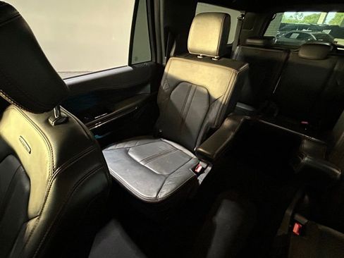 Used 2023 Ford Expedition Max Platinum AWD/4WD image 12