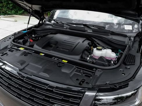 New 2026 Land Rover Range Rover SE AWD/4WD image 60