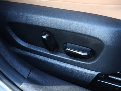 Certified 2025 Lexus UX 300h AWD w/ Accessory Package (Z2) image 34