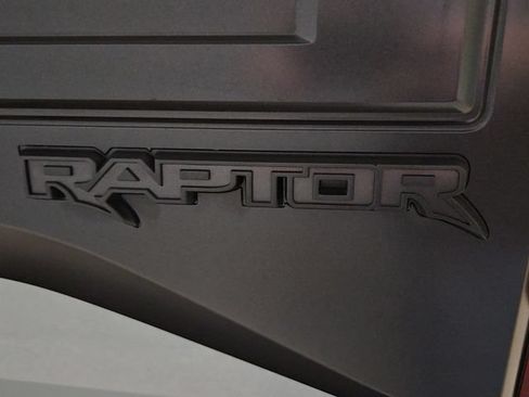 Used 2017 Ford F150 Raptor w/ Equipment Group 802A Luxury AWD/4WD image 37