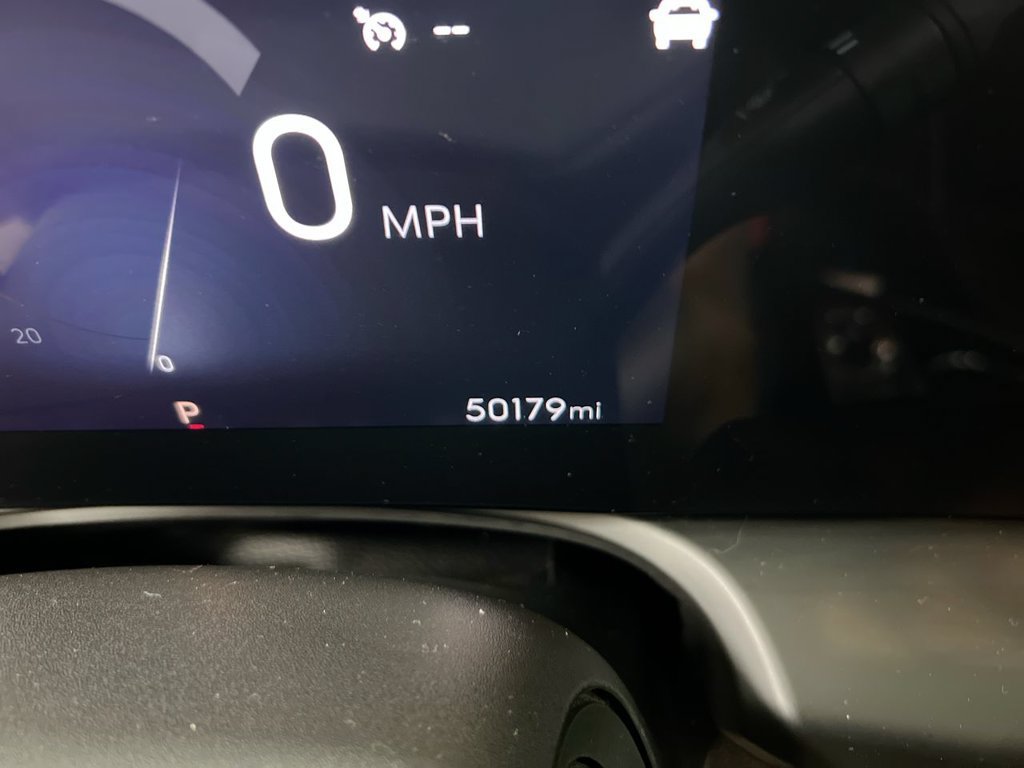 Used 2025 Buick Encore GX Sport Touring FWD image 13