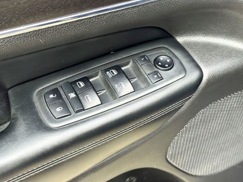 Used 2018 Jeep Grand Cherokee Limited image 15