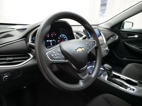 Used 2024 Chevrolet Malibu LT image 8