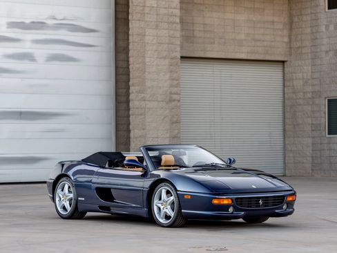 Used 1995 Ferrari F355 Spider RWD image 2