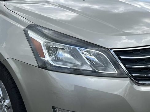 Used 2014 Chevrolet Traverse LT FWD image 4