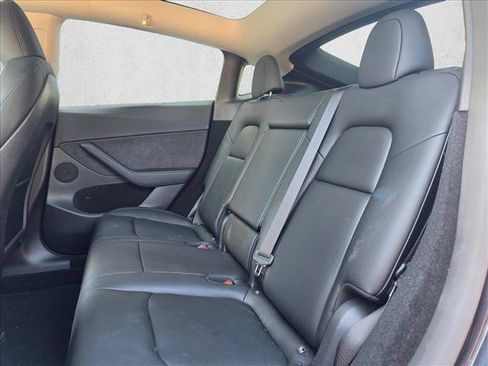 Used 2024 Tesla Model Y Performance AWD/4WD image 14