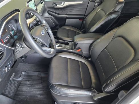 Used 2022 Ford Escape SEL image 13