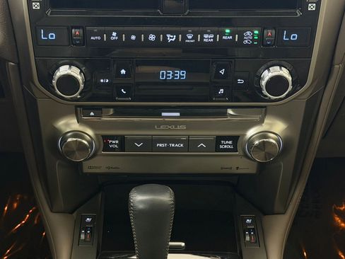 Used 2016 Lexus GX 460 w/ Comfort Package AWD/4WD image 18