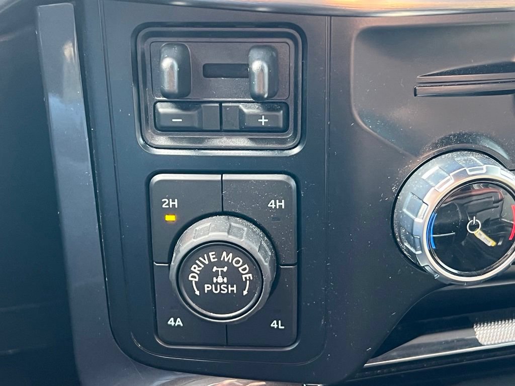 Used 2023 Ford F150 Lariat AWD/4WD image 34