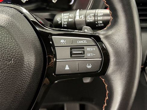 Used 2023 Honda Pilot TrailSport image 21