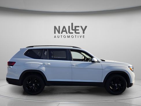 Used 2023 Volkswagen Atlas SE w/ Black Wheel Package image 7