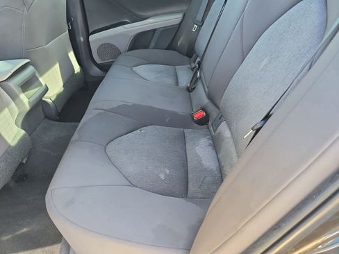 Used 2020 Toyota Camry LE image 18