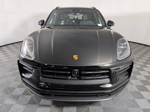 New 2026 Porsche Macan image 8