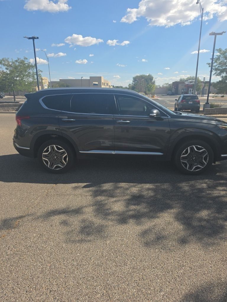 Used 2023 Hyundai Santa Fe Limited w/ Cargo Package AWD/4WD image 5