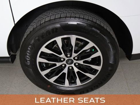 Used 2025 Ford Expedition Max Platinum AWD/4WD image 14