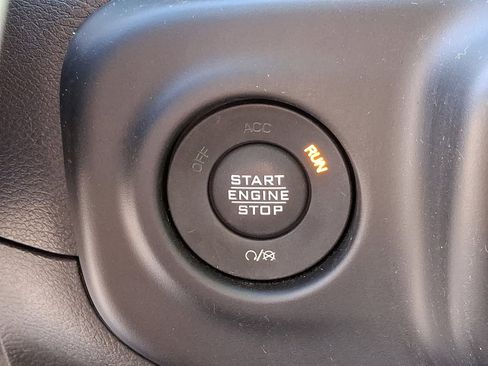 Certified 2021 Jeep Wrangler Unlimited Sport image 24