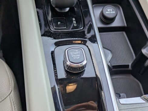 Certified 2024 Volvo XC60 T8 Plus w/ Protection Package Premier image 19