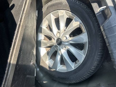 Used 2018 Kia Optima S FWD image 8