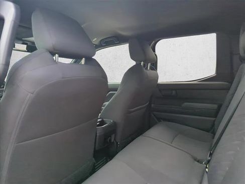 Used 2025 Toyota Tacoma SR5 AWD/4WD image 14