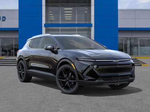 New 2026 Chevrolet Equinox EV LT image 31