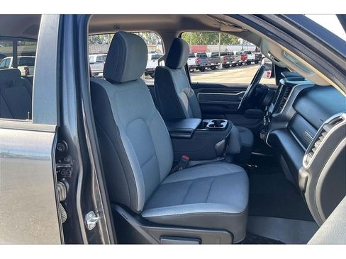 Used 2020 RAM 1500 Big Horn AWD/4WD image 8