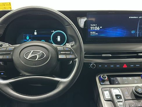 Used 2025 Hyundai Palisade Calligraphy image 11